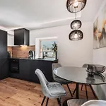 Walser Апартаменти *