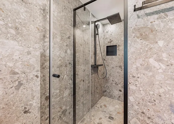 Walser Апартаменти *